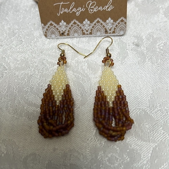 NEW - Boho Chic Hand Crafted Beaded Earrings - Picture 3 of 5